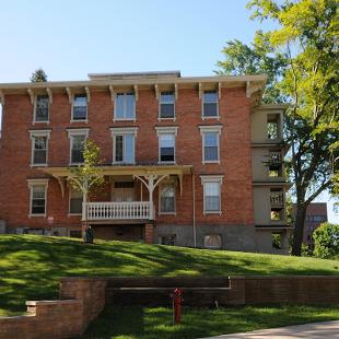 Exterior side of Van Vleck Residence Hall from 10th Street